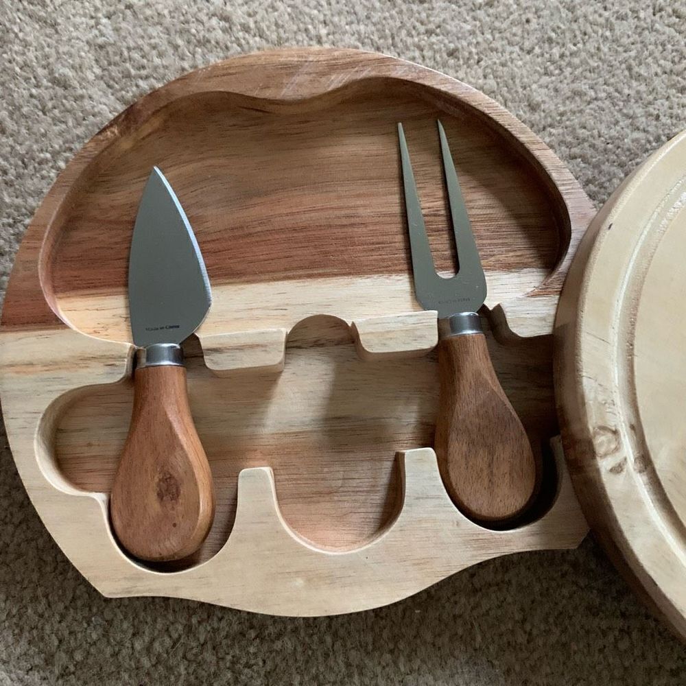 Toscana Cheeseboard And Tools Set-Spatula Missing - Picture 3 of 7